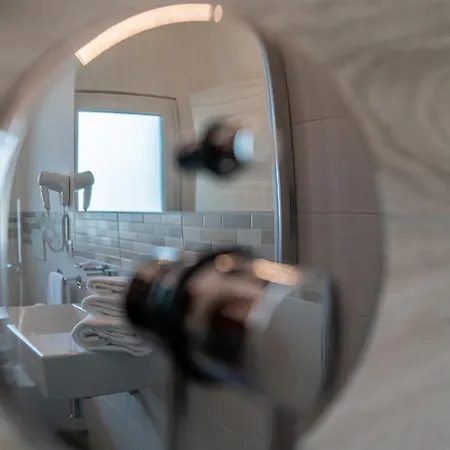 Hotel Centrale Hotell 4*